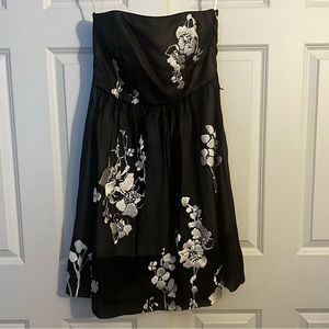 WHBM~Sz 8~Black Silk Boned Bodice Strapless Floral Dress.